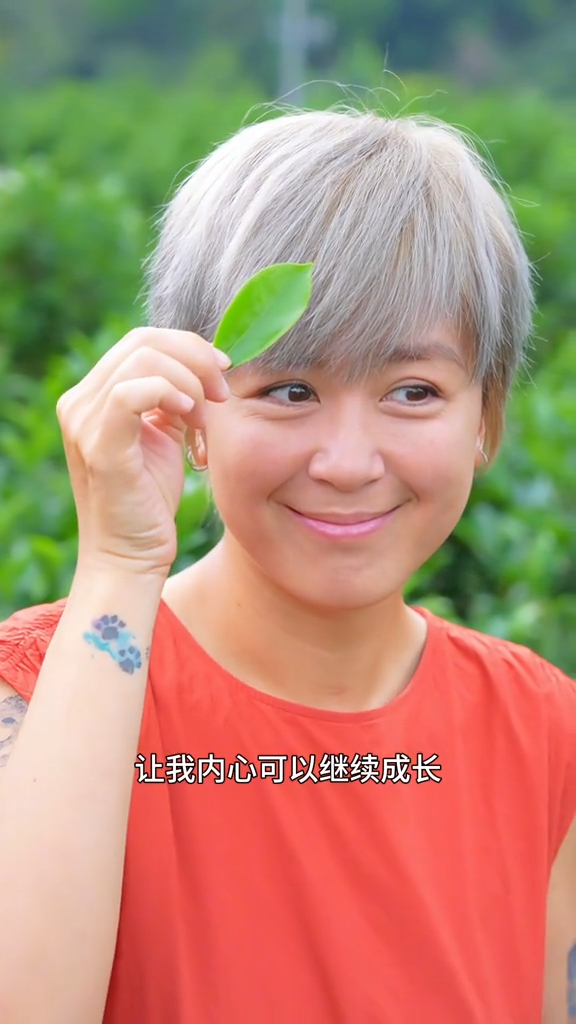 唐寧近日捲入與經理人公司的合約官司。