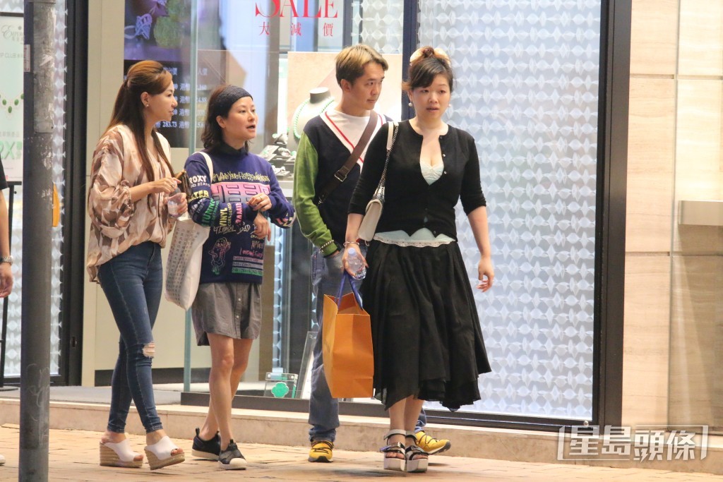 鄧兆尊指車厘子當年藉著貼身服侍來驅趕接近他的女星。
