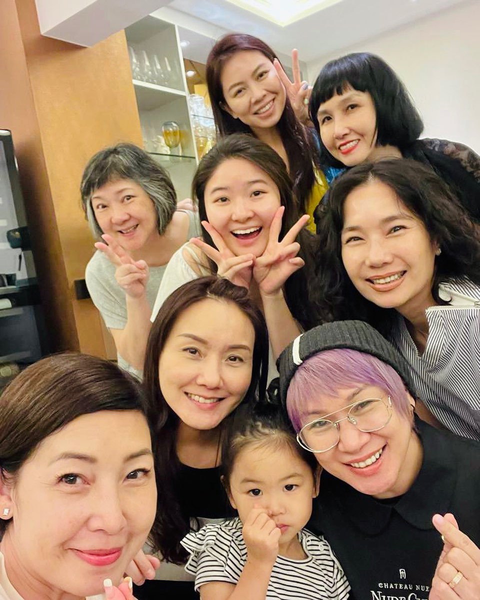 陳佩珊雖已淡出,仍與圈中朋友保持聯絡。