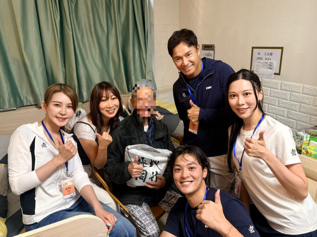 郭晉安親自參與活動，以行動表達對長者的關懷。