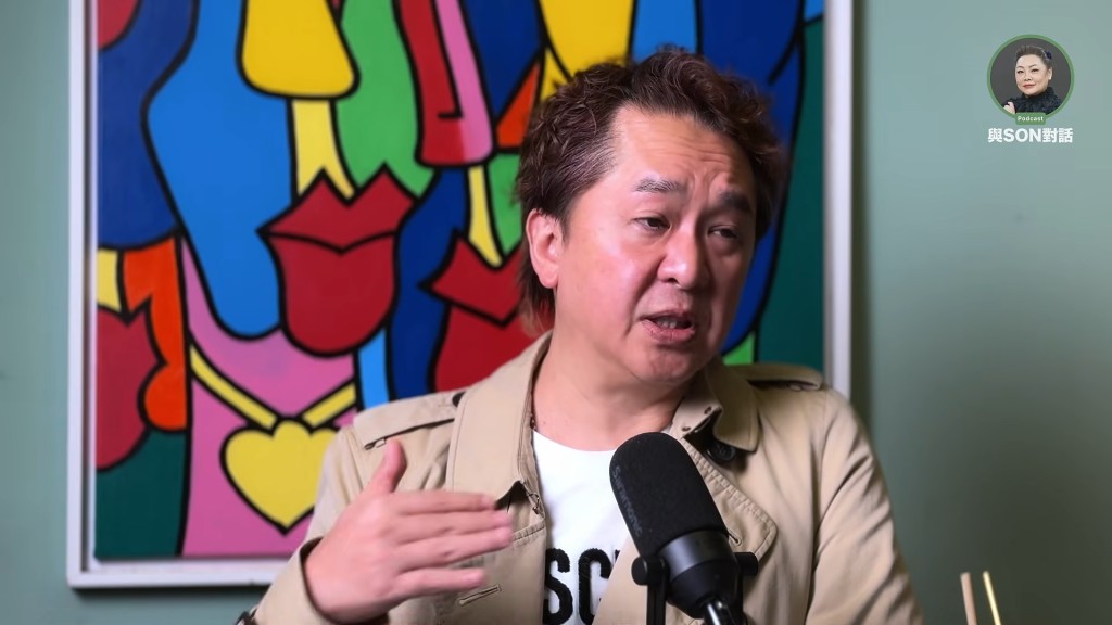 鄧兆尊表示幾位女友年輕時擁有可樂樽身材。