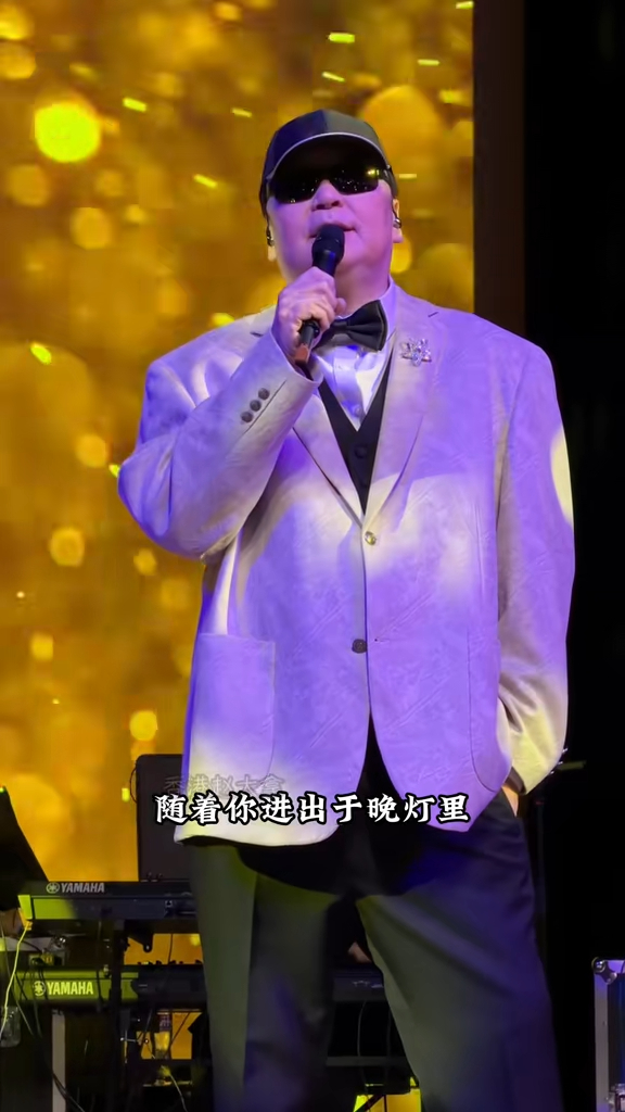 網民感慨，一代音樂人的事業因當年的「失言風波」而受挫。