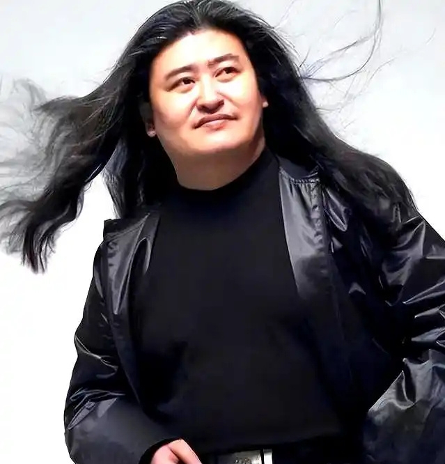 劉歡在《歌手》節目中奪得該季歌王寶座。