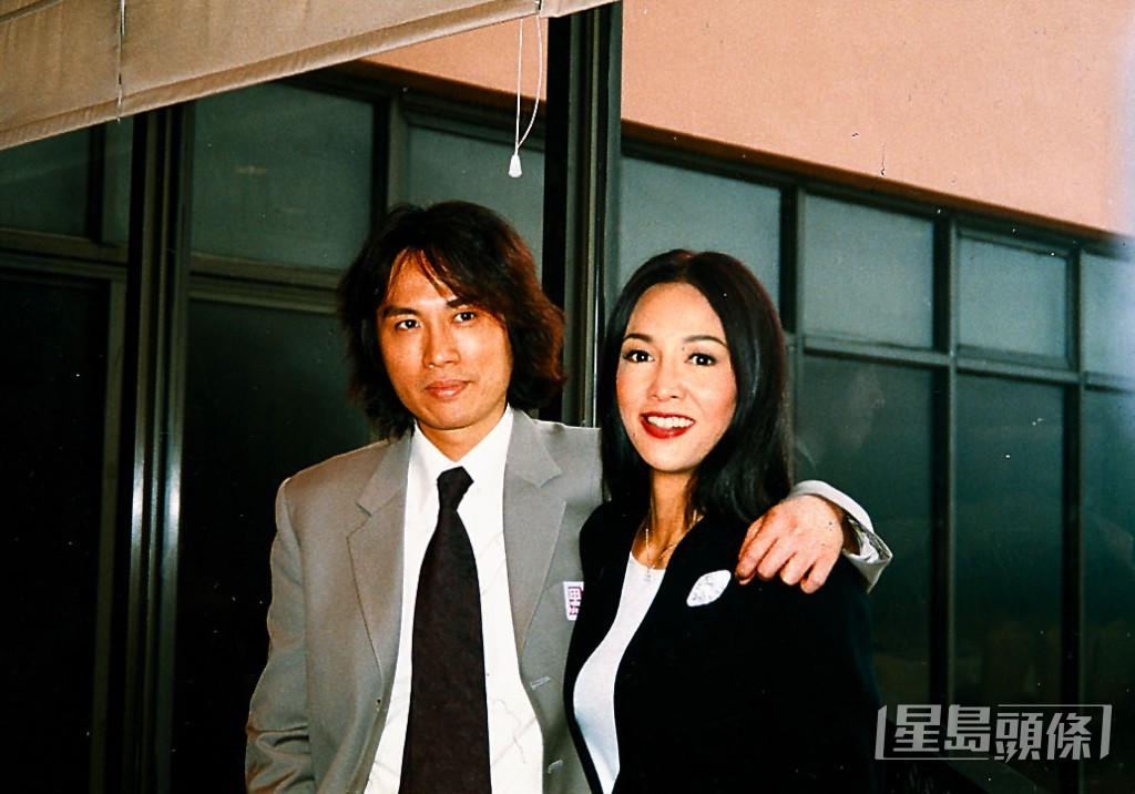 黃子華與鄭裕玲因合作《男親女愛》而傳出緋聞。