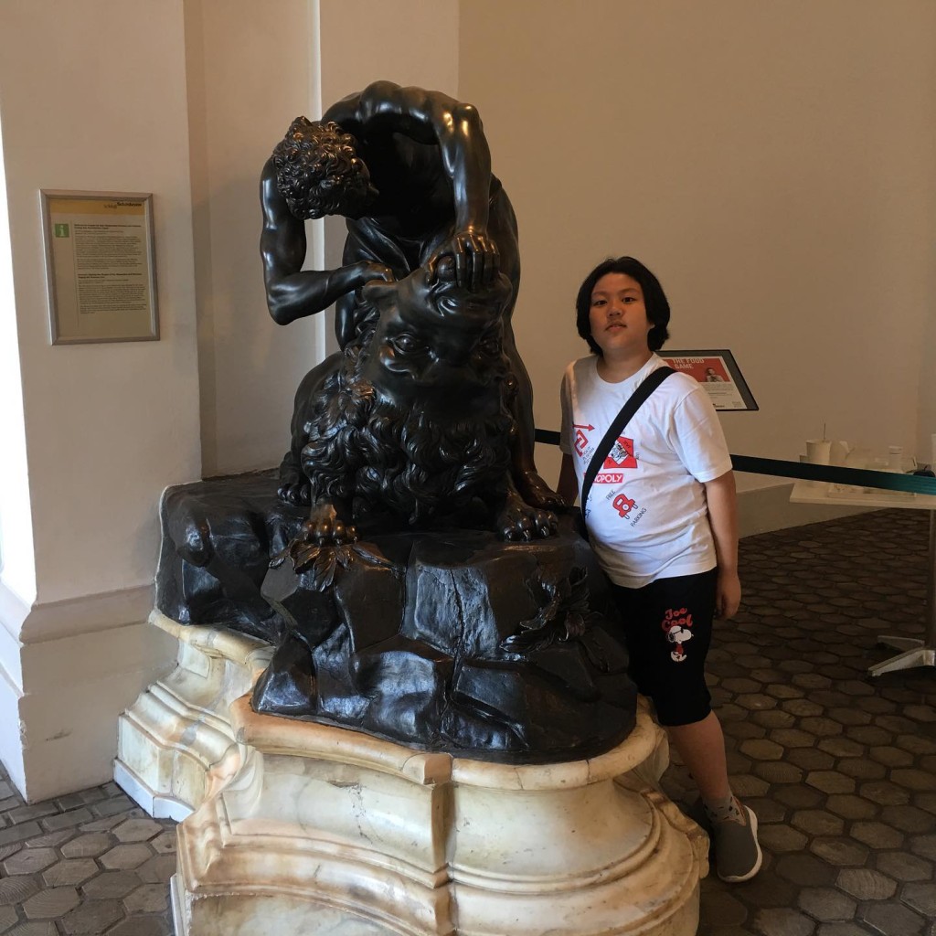劉美娟的兒子曾不懂如何表達及與人溝通。
