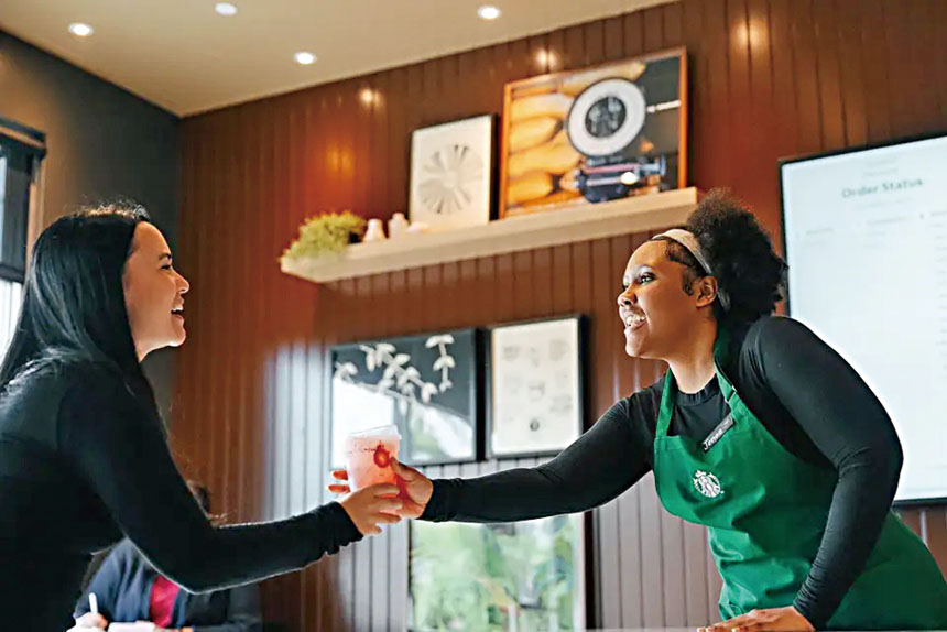 星巴克關閉灣區十多家分店。Starbucks