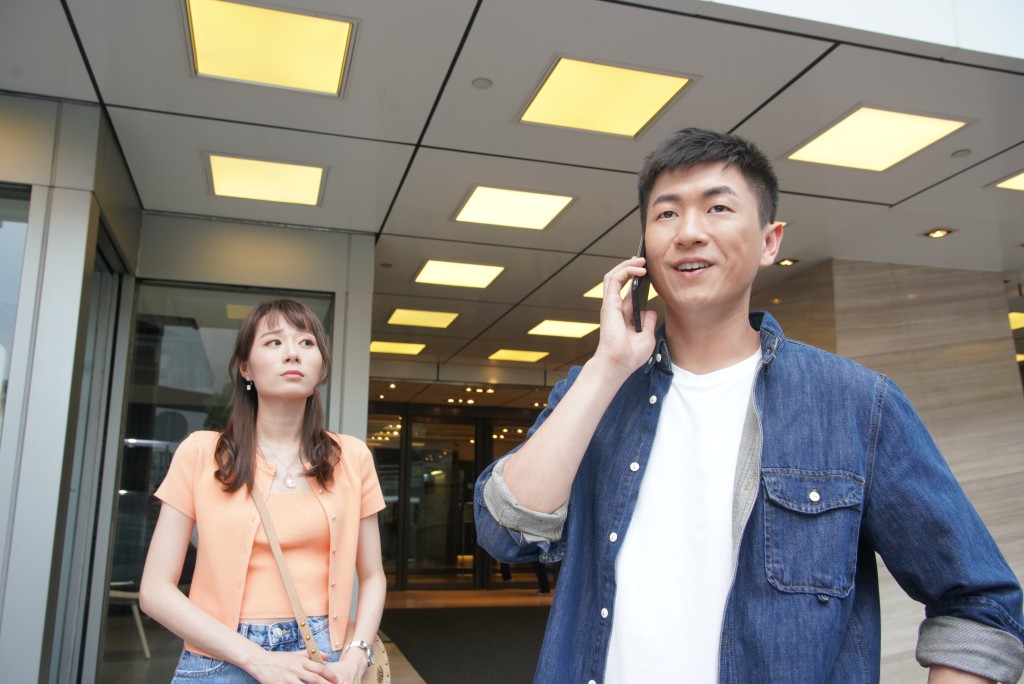 馬貫東飾演熱血衝動的刑警高俊。