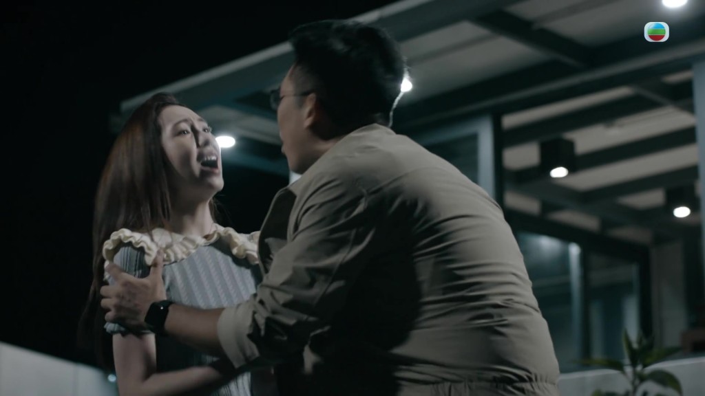 李海銅演小三,惡女上身又鬧又摑,最後被殺死。