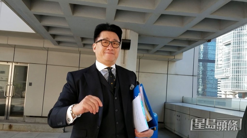 陸偉雄大律師坦言,刑事大律師工作突發,難以實現規律下班的理想作息。