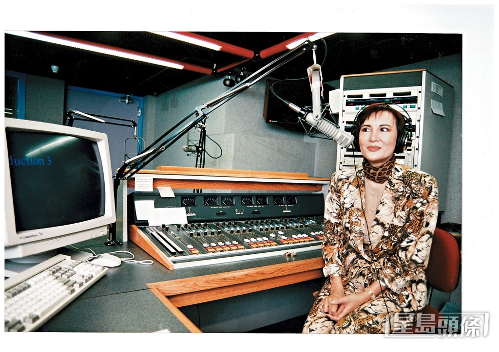 白韻琹80年代開始擔任電台DJ，最經典節目是《盡訴心中情》。