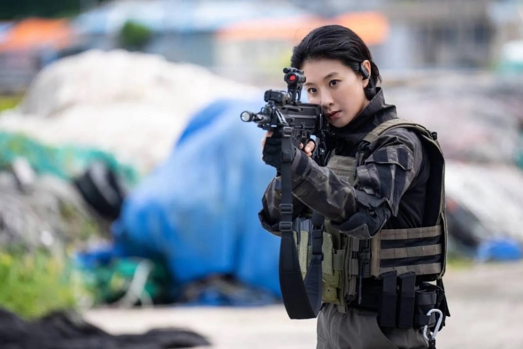 在《殺人者的購物中心2》中,玄理飾演殺手Q,有不少動作戲份。
