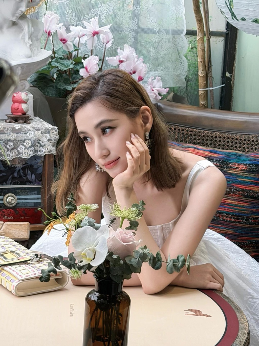 何超蓮有「最美富家女」之稱。