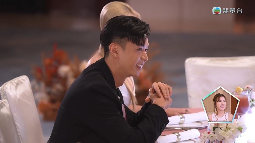 李爾晨(Kyle)因郭珮文(Juliana)的舉動而非常開心。