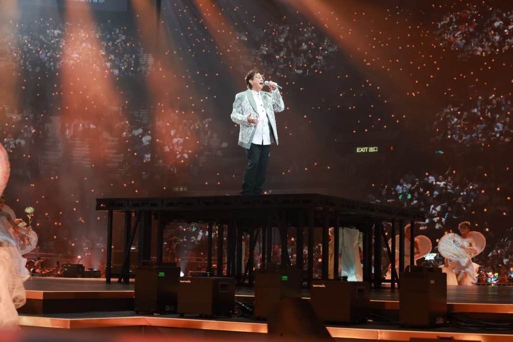 演唱會採用「雙主題、雙歌單」形式,Part B有八成半以上歌曲不同。