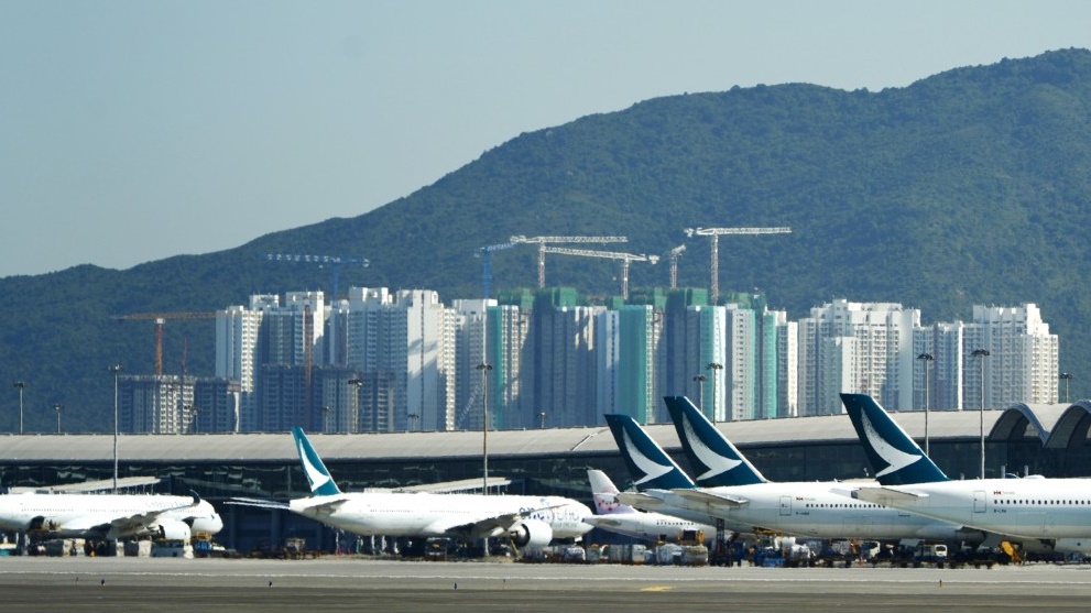 國泰航空暫停往返杜拜及利雅得航班 服務暫停至明年1月底