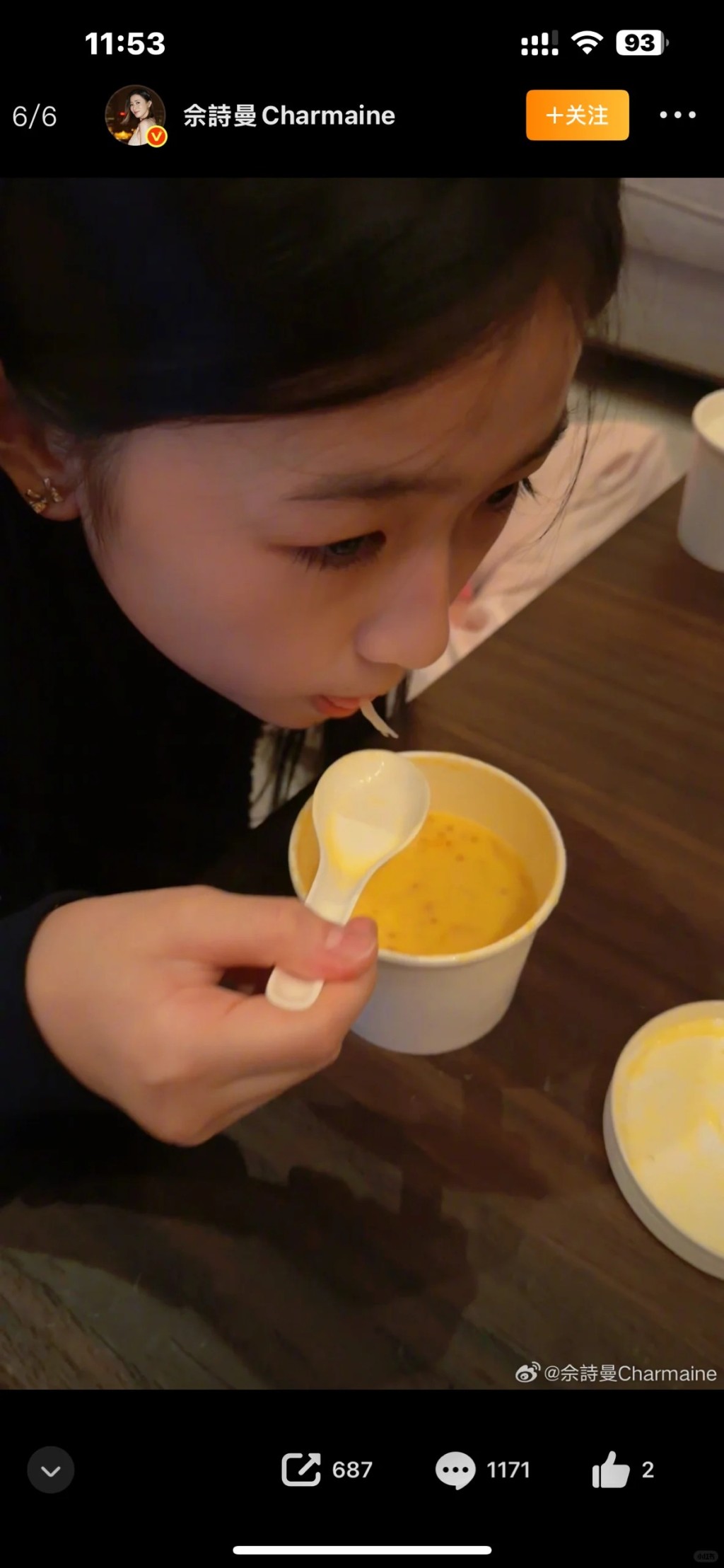 佘詩曼的契女之後也一同享用糖水。