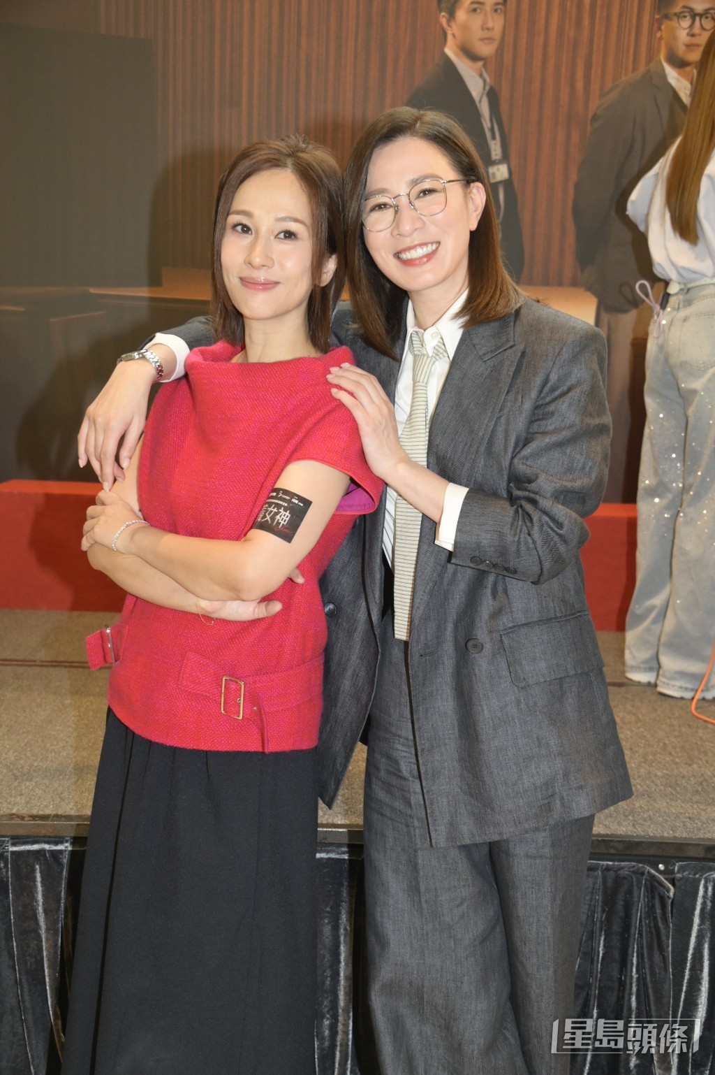 有網民在Threads指出，佘詩曼近期廣告代言接不停，堪稱「廣告女王」。