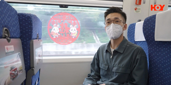 陳書君的家人居住於內地。