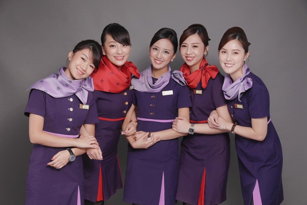 劉詠詩做空姐。