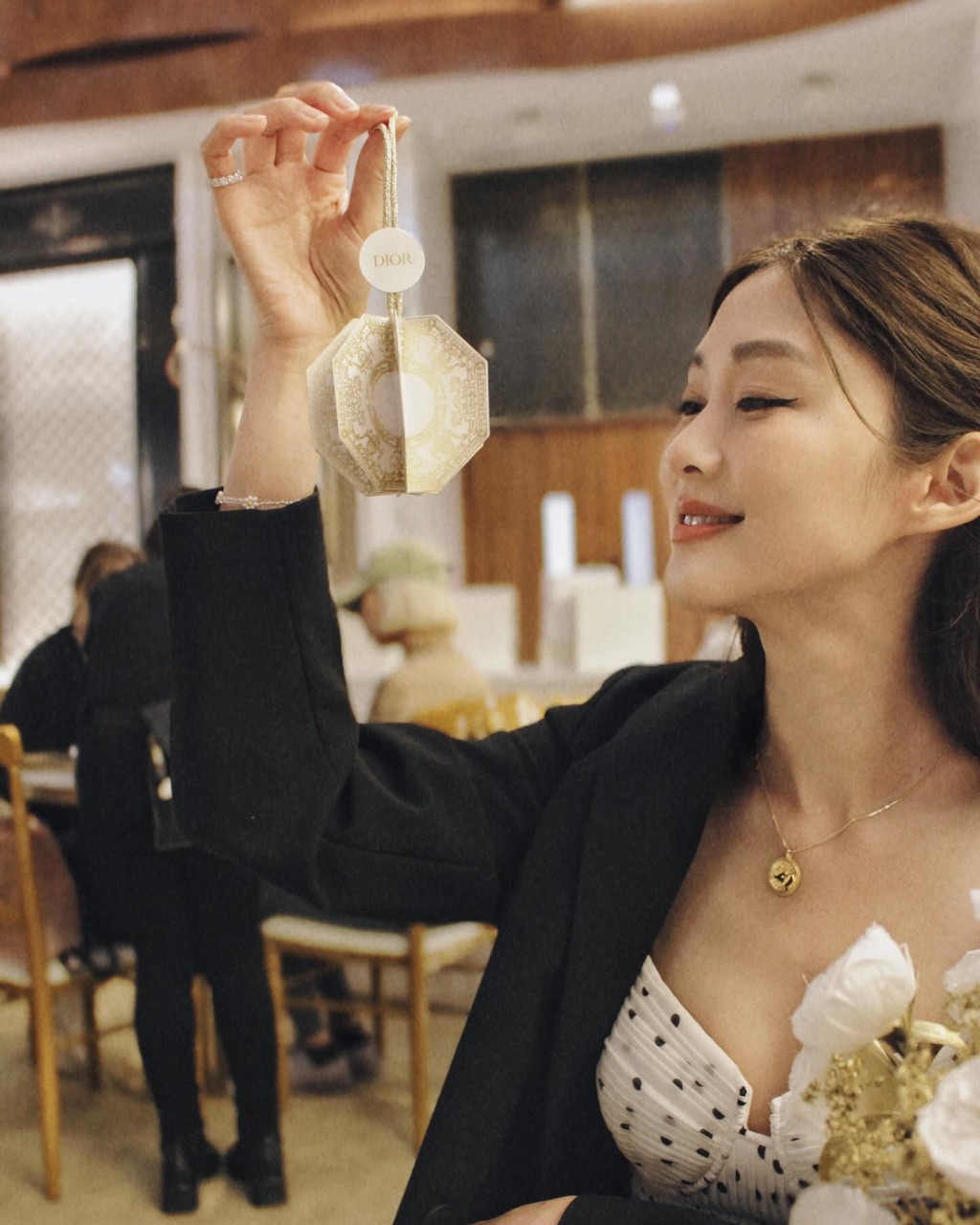 自結婚後，岑麗香已大幅減少幕前的演出工作。