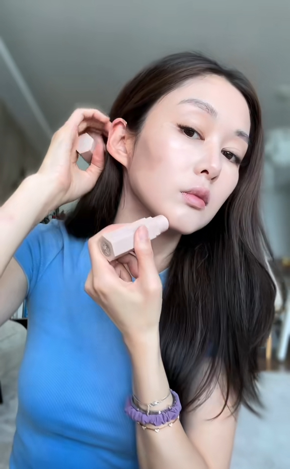 岑麗香曾公開鼻子看起來更高的秘訣。