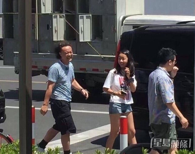 陳奕迅曾與家人一同外遊。