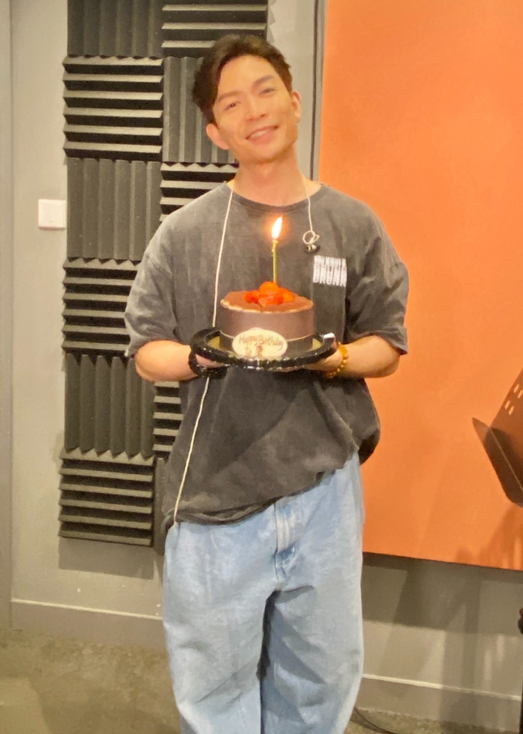 阿康表示能在工作中度過生日,感覺相當感恩。