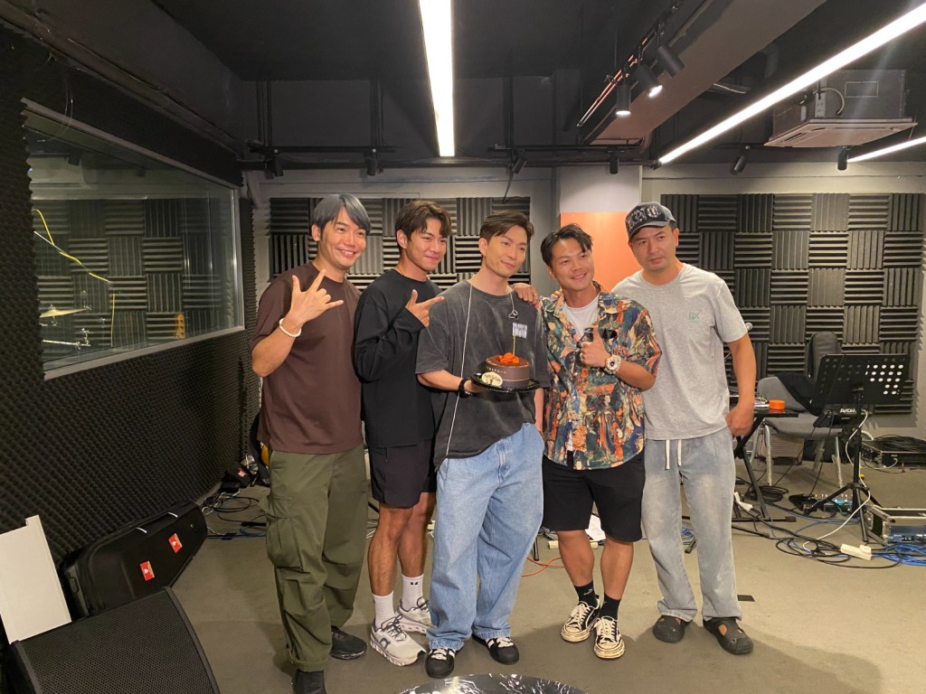 周志康正為明晚舉行的《愛爆動物音樂秀》進行綵排。