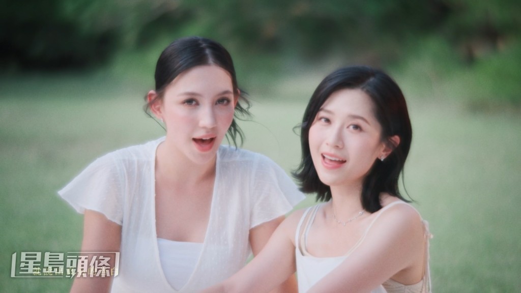 倪嘉雯（Carmen）與喬美莎（Chelsea）。