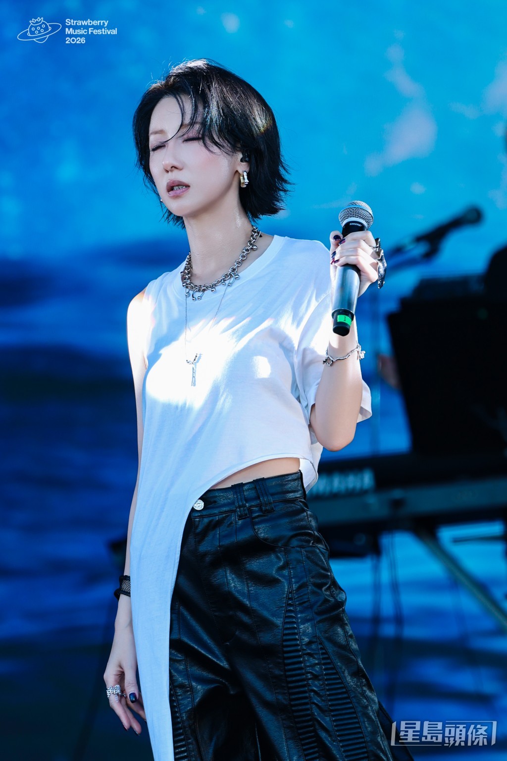 泳兒演唱時已聽到歌迷喊encore。
