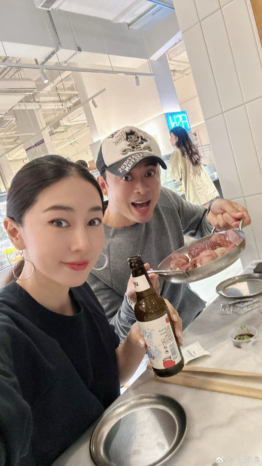 兩人雖曾屢傳婚變,但亦不時合體露面。
