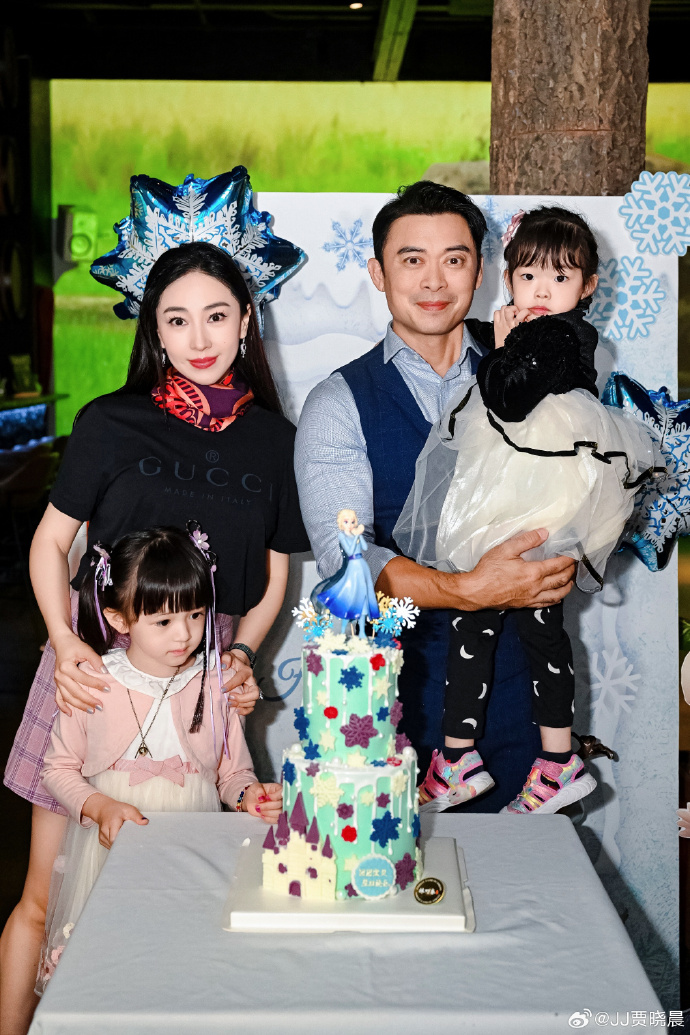 JJ賈曉晨擁有「回族」靚女基因。