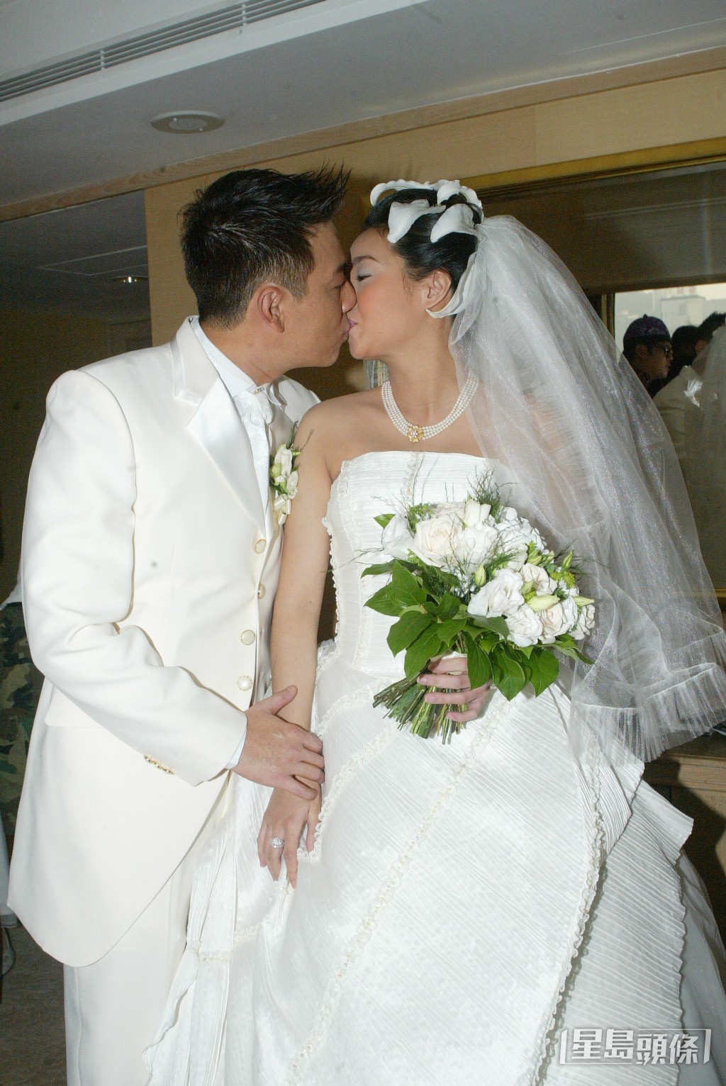 許秋怡與王書麒在2003年因懷孕而決定結婚。