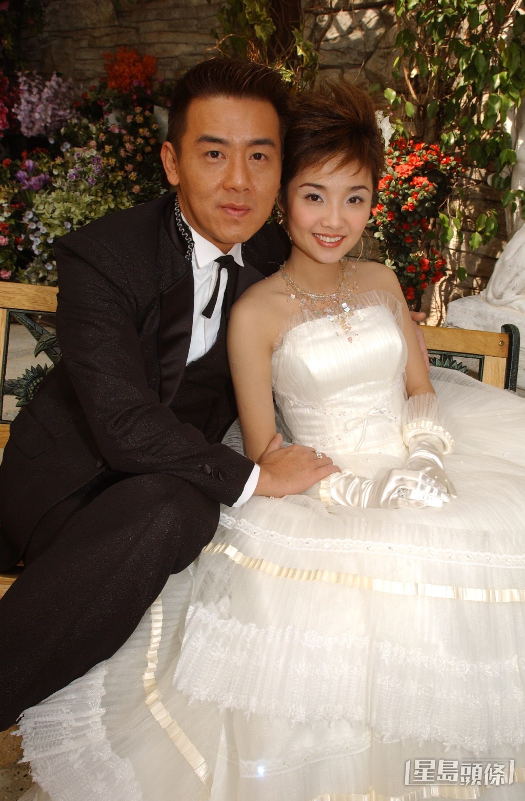 原來當年兩人婚後並未正式辦理註冊手續。