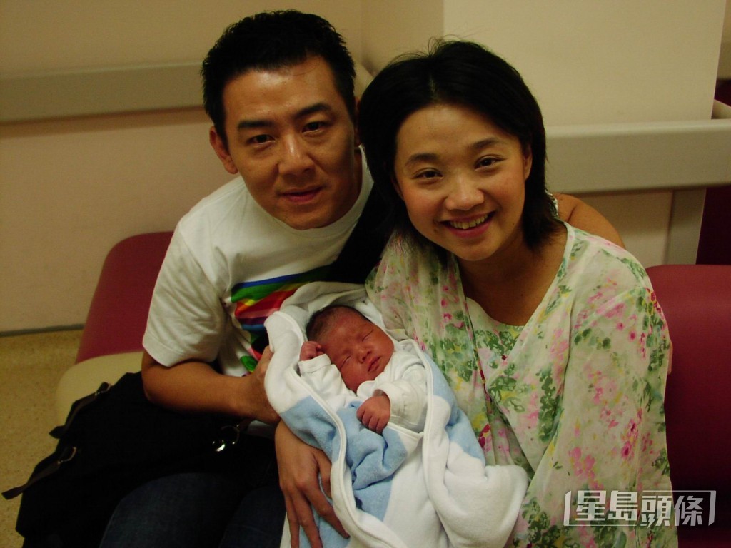 兩人於2003年迎來兒子王綽枬(Cody)的出生。