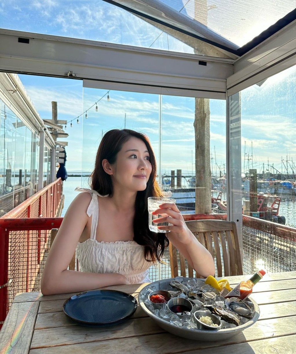 鄧佩儀不時分享她在加拿大的生活點滴。