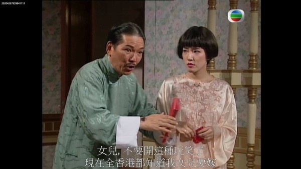 關寶慧在《大頭綠衣鬥殭屍》中的演出層次分明。