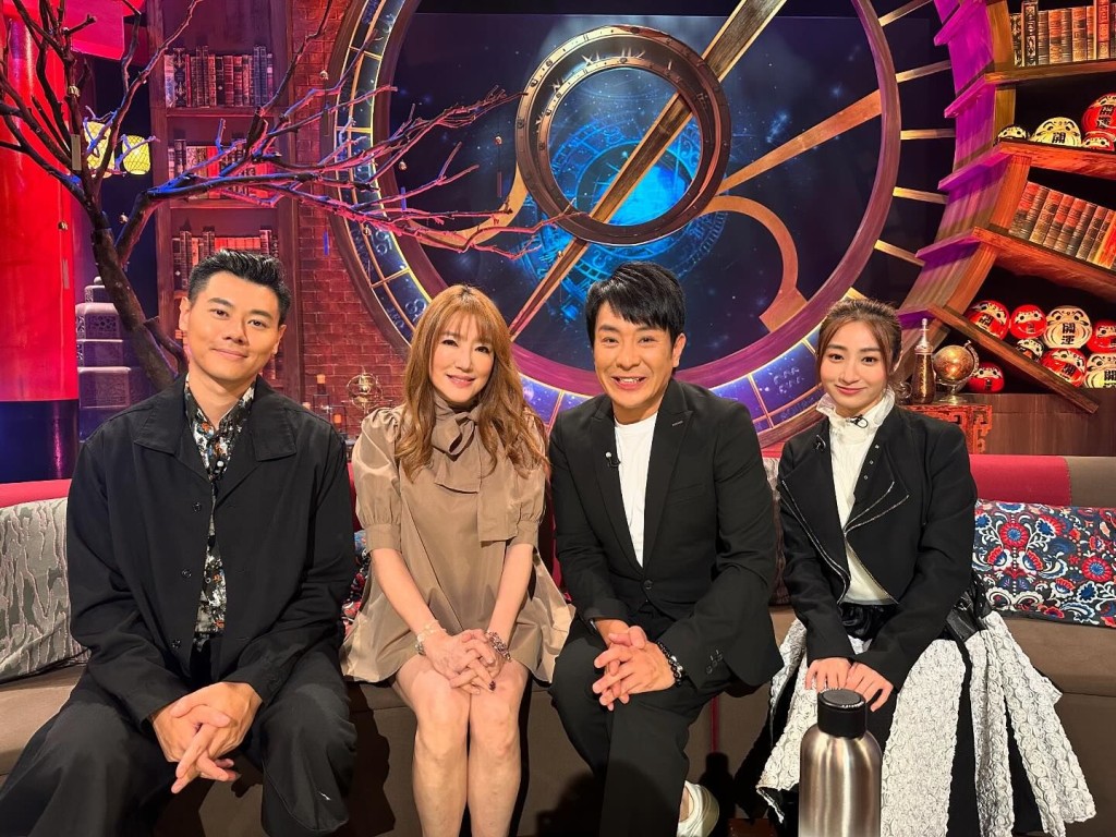 關寶慧也曾擔任梁思浩節目《直播靈接觸》的嘉賓。