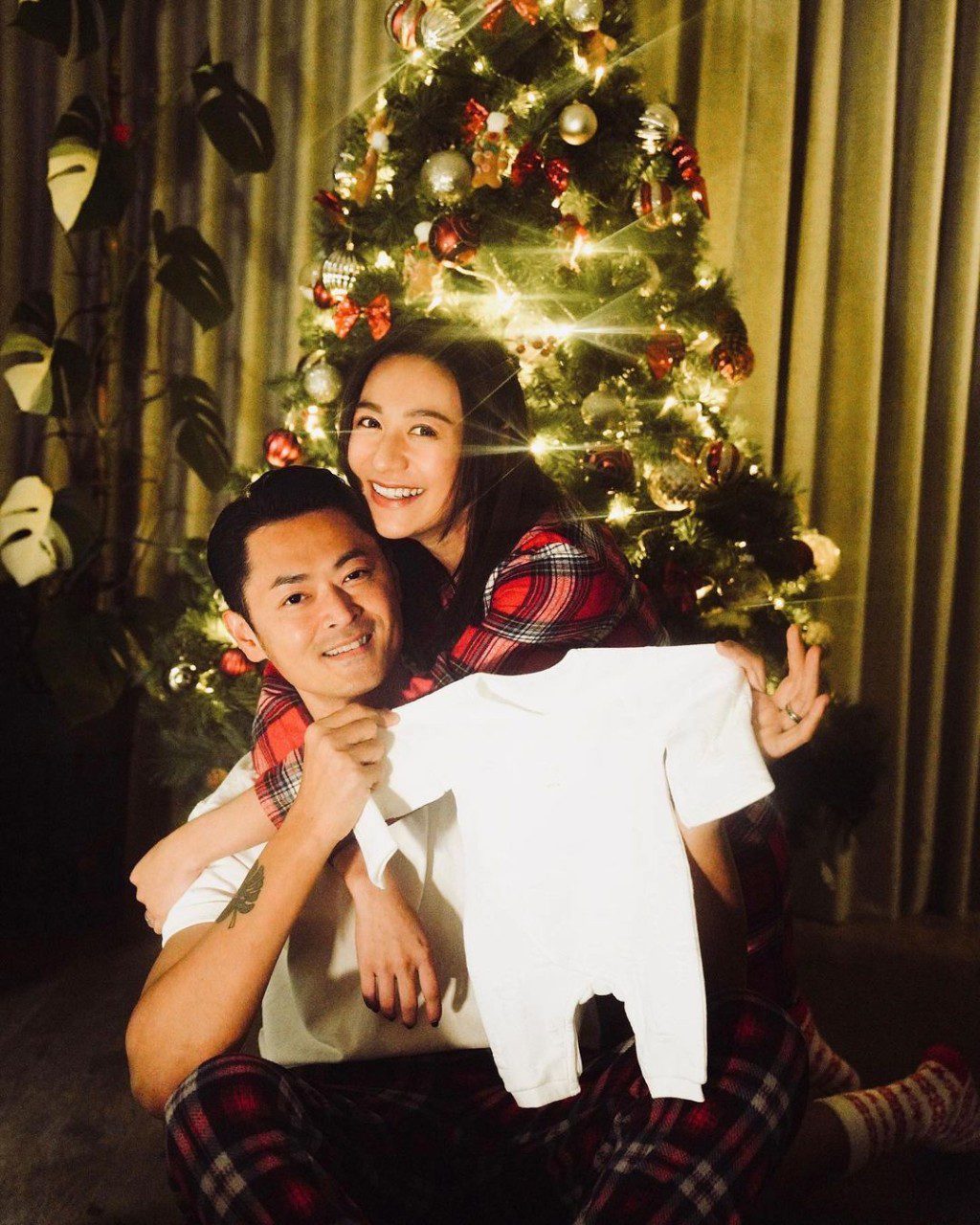 江若琳與蕭唯展結婚四年後，於2022年底宣布懷孕喜訊。