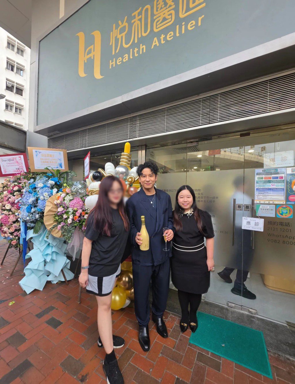 許廷鏗與姐姐合資的診所選址在北角。