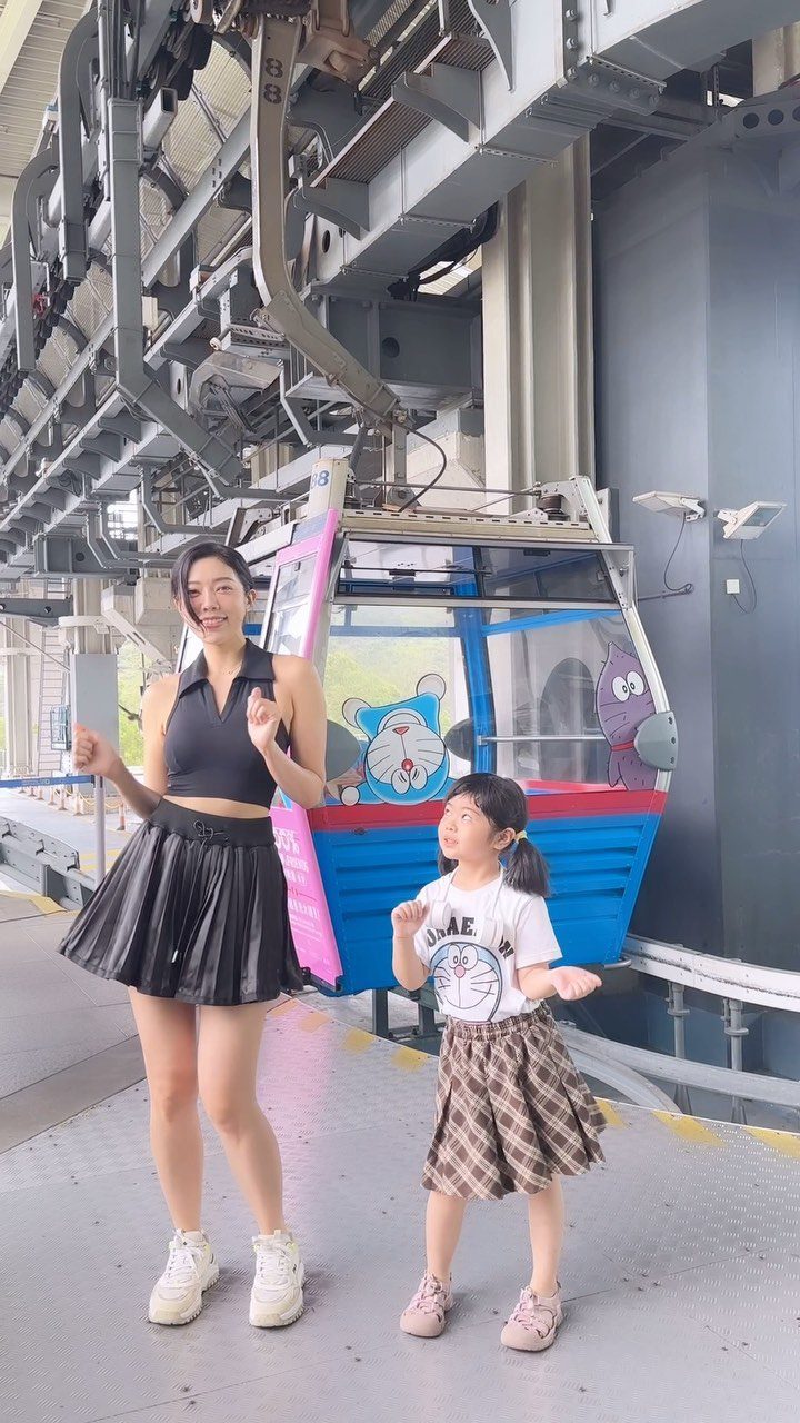 徐蒨駖的女兒已經幼稚園畢業。