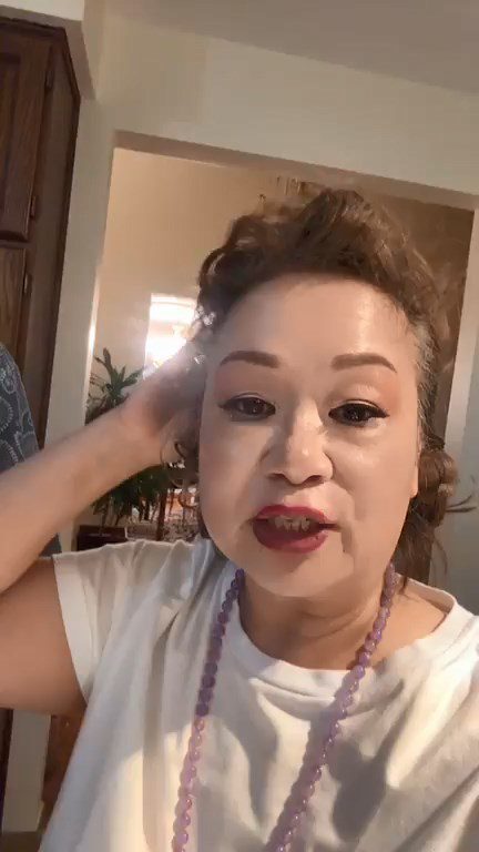 杜麗莎透過影片展示了她在美國的豪宅內部。