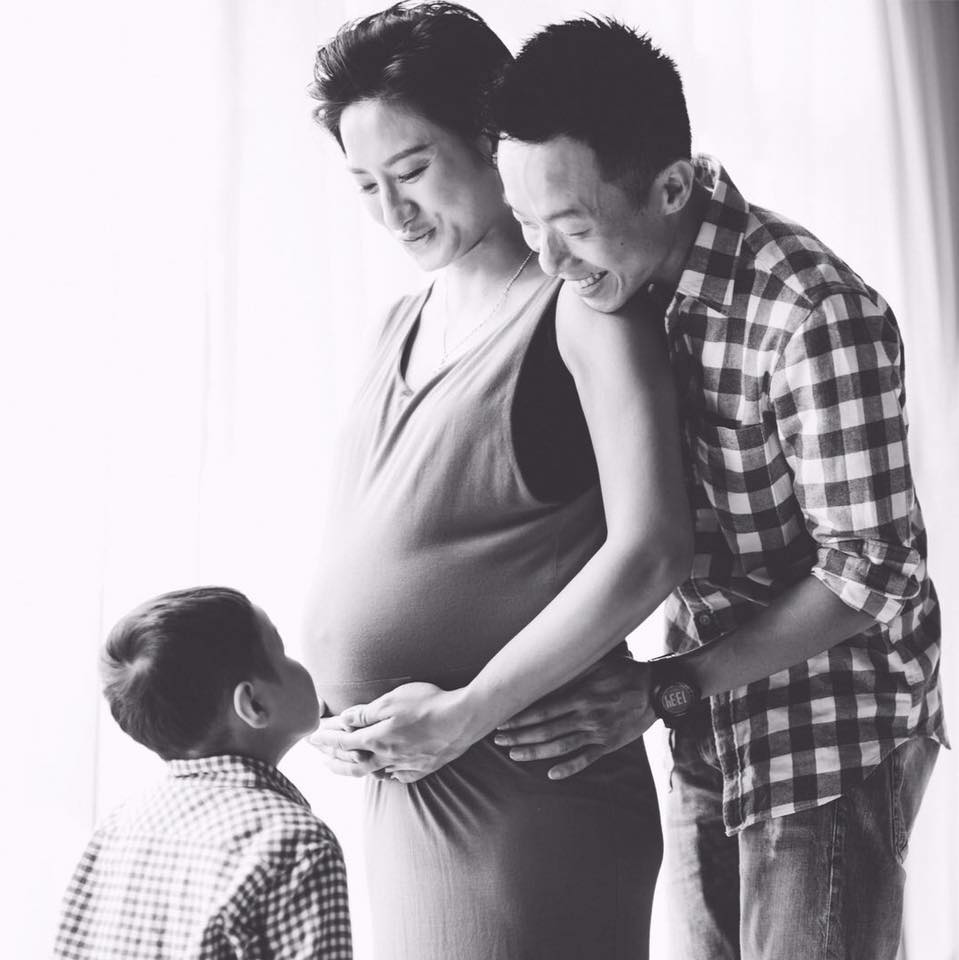 婚後她育有一子一女。