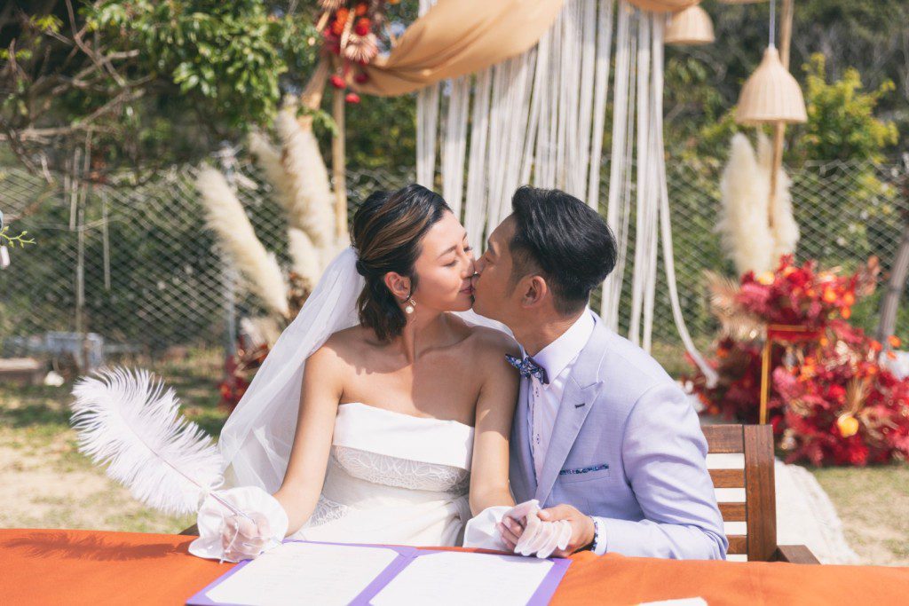 吳浩康與郭思琳在2022年3月奉子成婚。