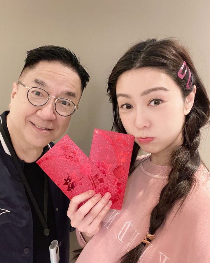 薛凱琪與爸爸關係不錯。
