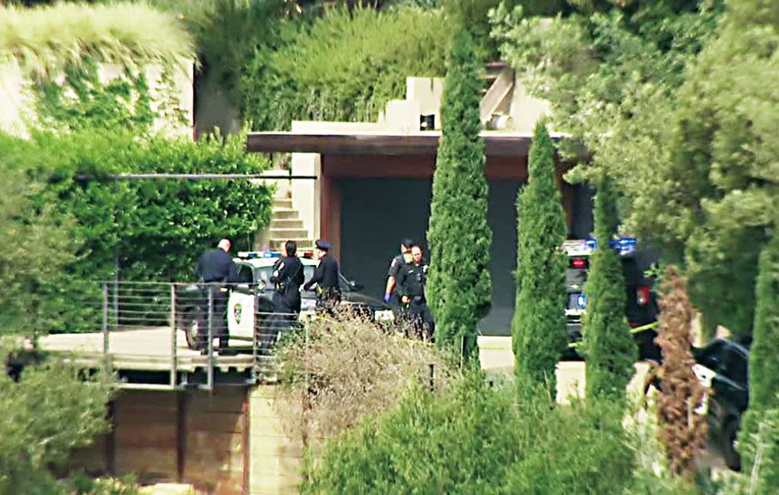 大批警員趕到現場。KTVU電視畫面
