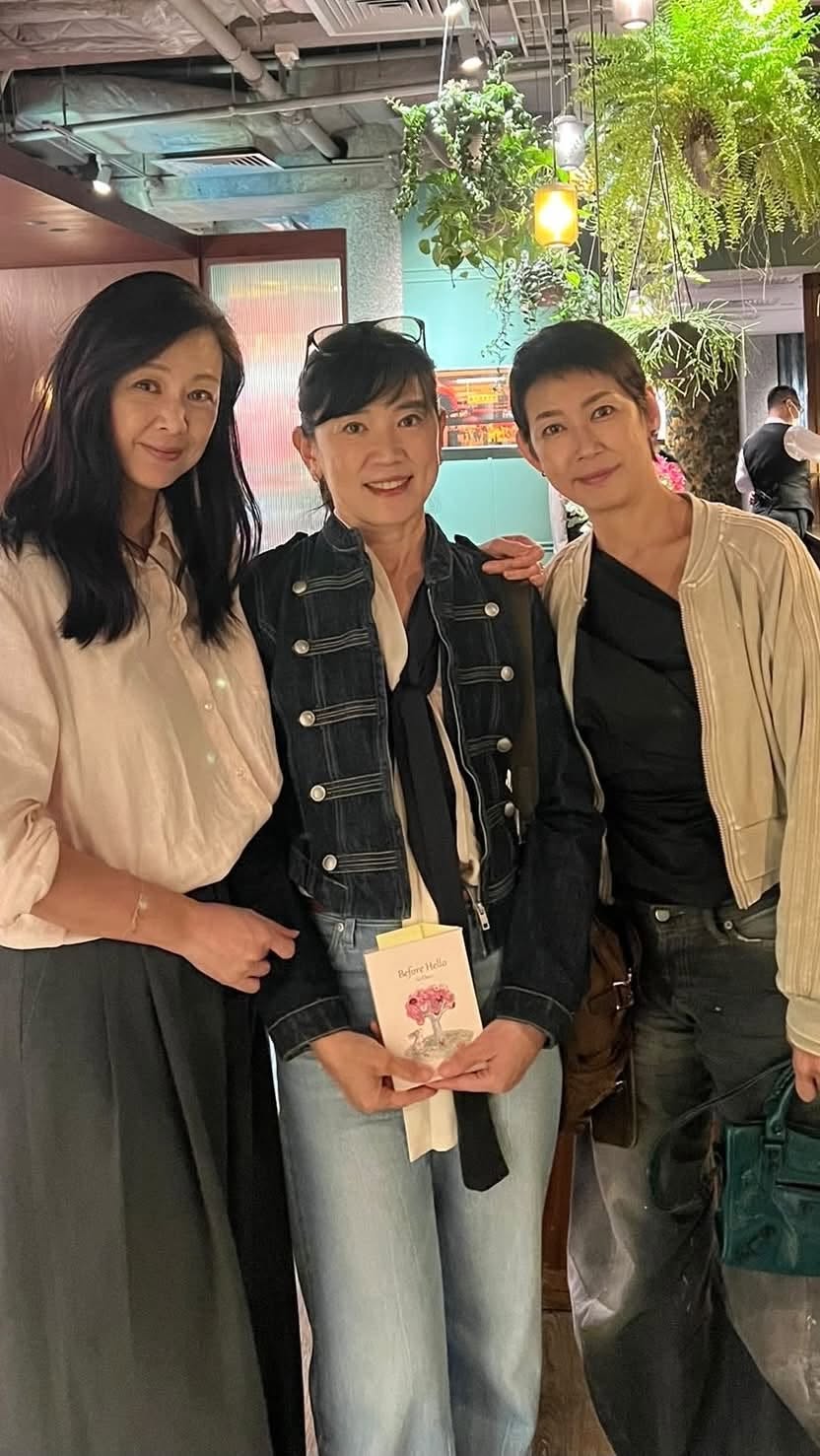 王馨平昨日（3日）在FB分享了三姊妹的近期合照。