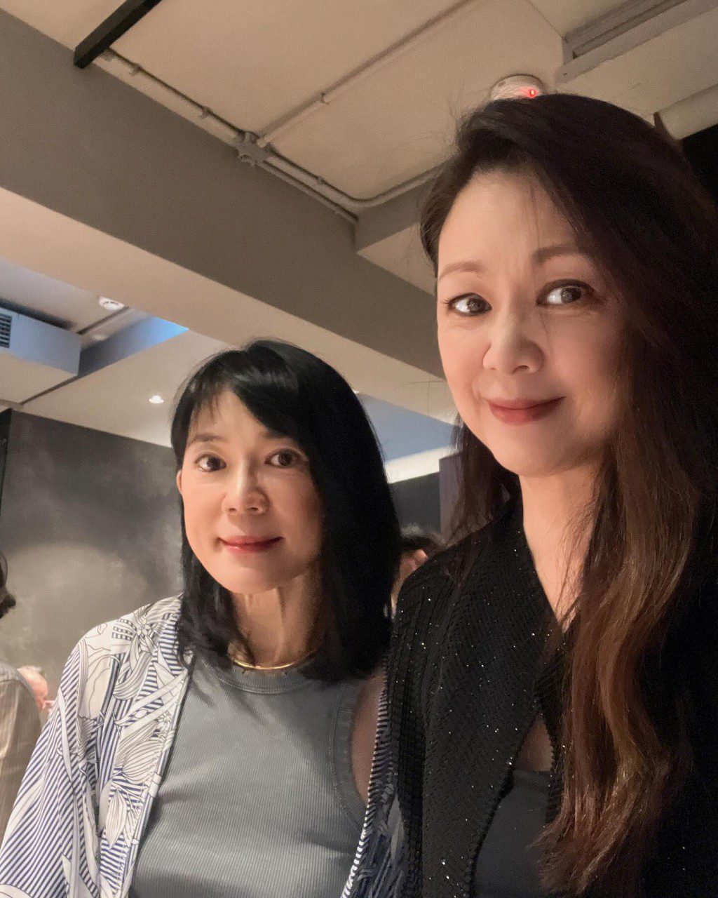 細妹王美怡投身時裝界，曾於多個國際知名品牌任職。
