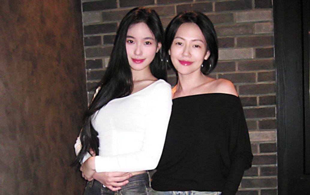 小S和二女兒Lily合影。網上圖片
