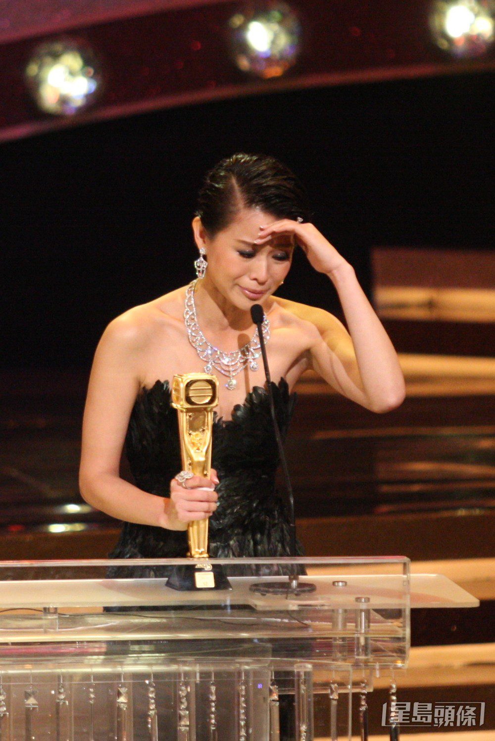 2011年，胡杏兒奪得TVB視后寶座。